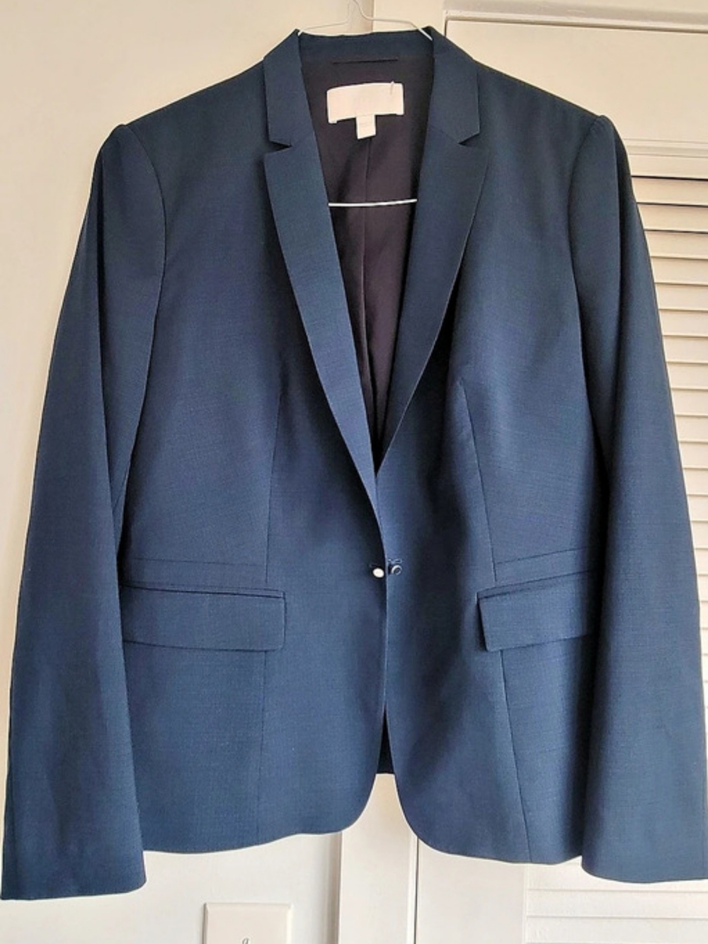 100 Percent Virgin Wool Women's Blue Blazer Size 12 Like New
